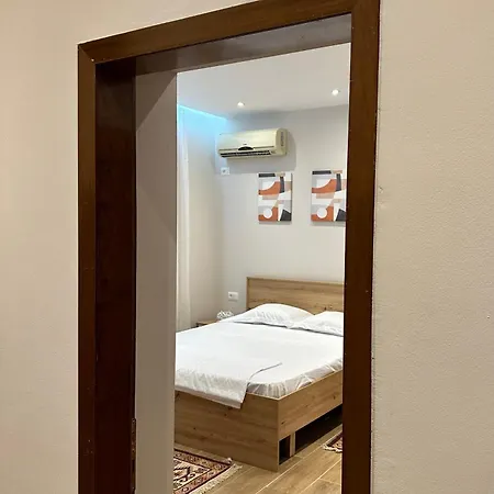 Tirana Home * 地拉那