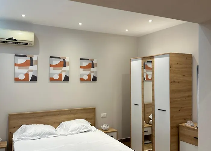 Tirana Home Apartamento *